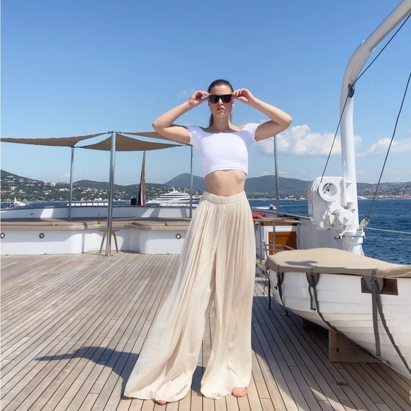 Meet your Posher, Rita - Picture 3 of 7